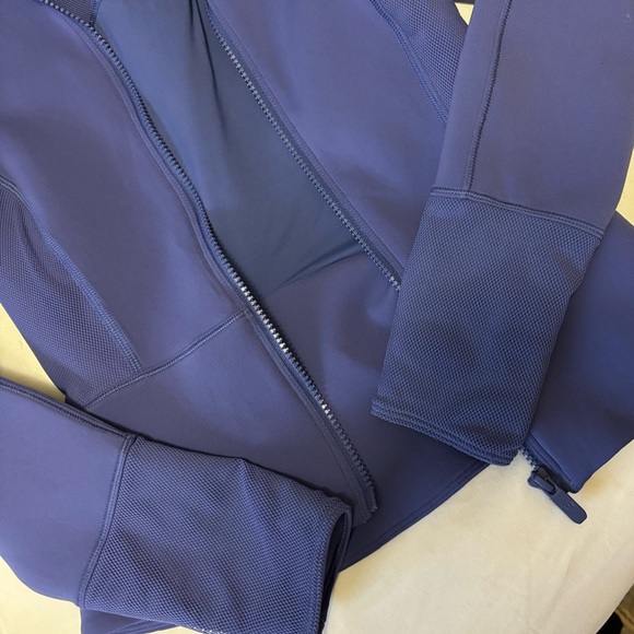Lululemon front and centre jacket in Stony grape - Picture 3 of 5